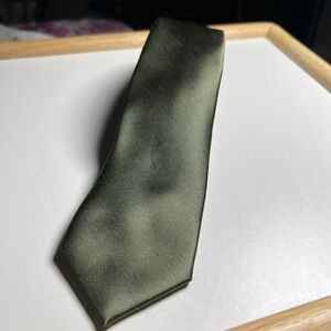 J Ferrar Mens Silk Blend Tie Green Solid Classic Necktie